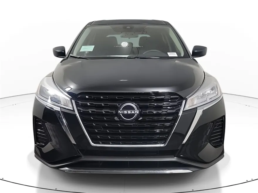 2024 Nissan Kicks S photo 1