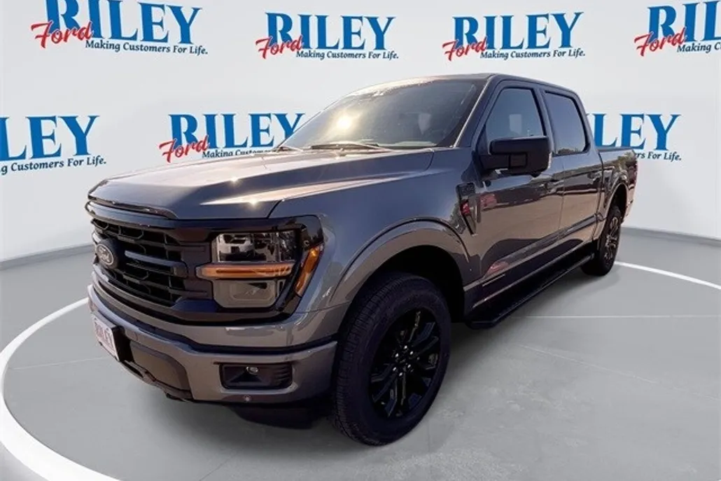 2025 Ford F-150 XLT photo 1