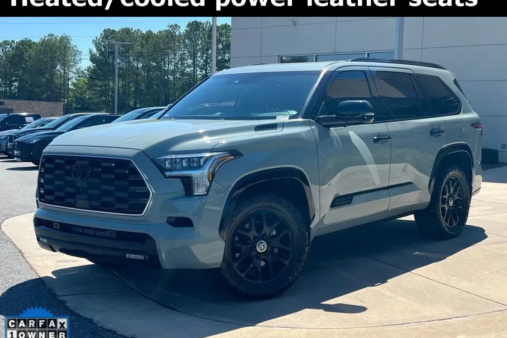 2024 Toyota Sequoia Platinum photo 1