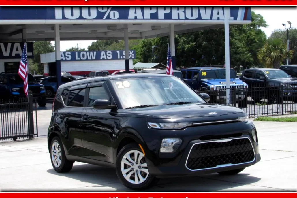 2020 Kia Soul LX photo 1