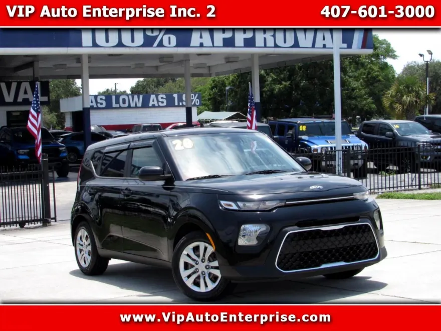 2020 Kia Soul LX photo 1