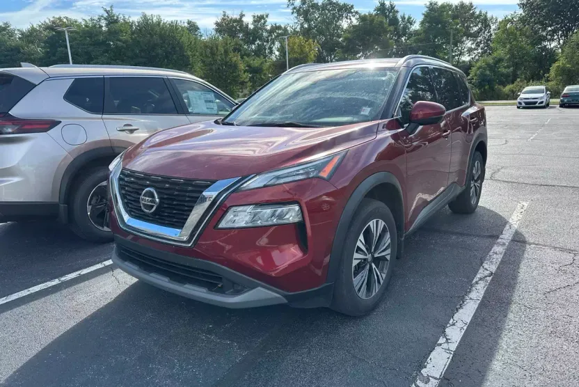 2021 Nissan Rogue SV photo 1