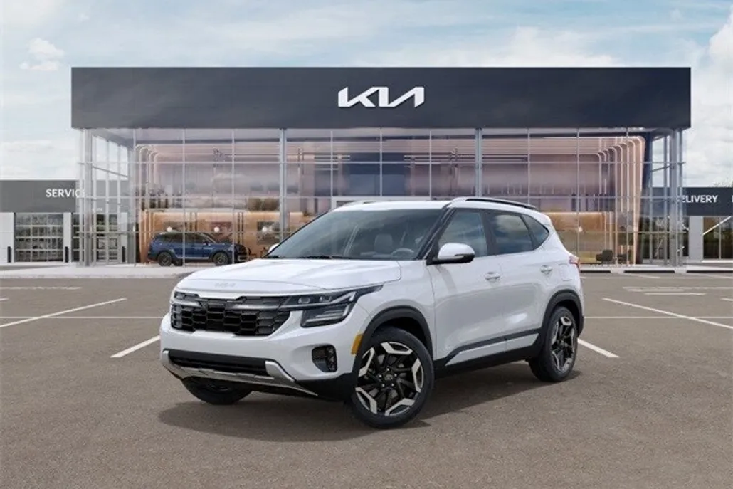 2024 Kia Seltos SX photo 1