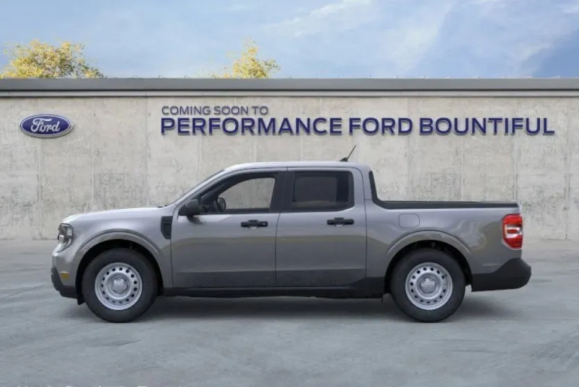 2025 Ford Maverick XL photo 1