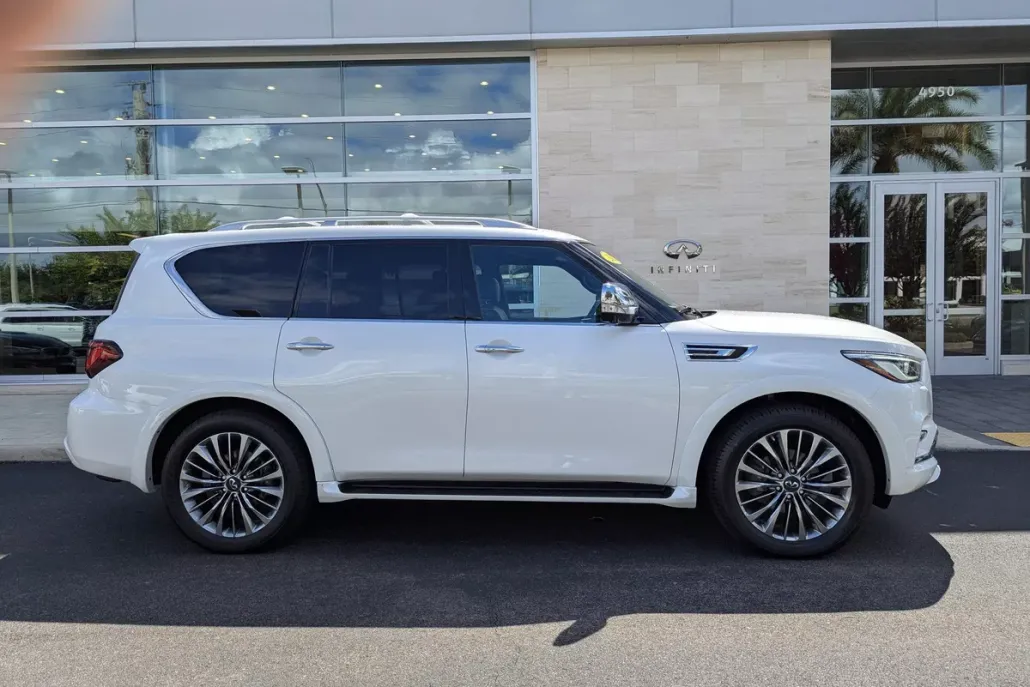 2021 Infiniti QX80 Sensory photo 1