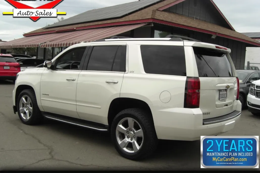 2015 Chevrolet Tahoe LTZ photo 1