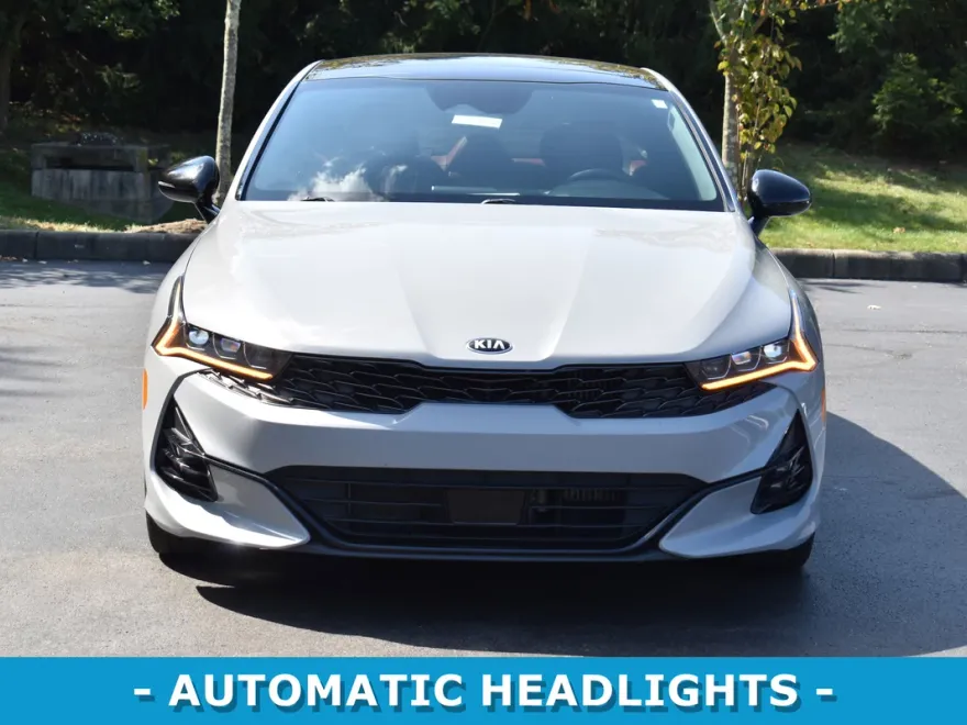 2021 Kia K5 GT-Line photo 1
