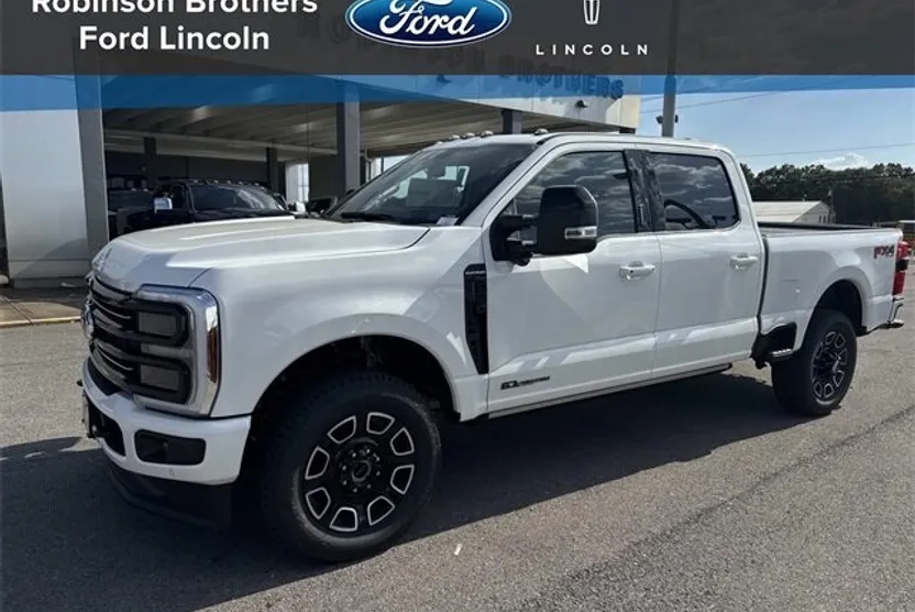 2026 Ford F-250 Platinum photo 1