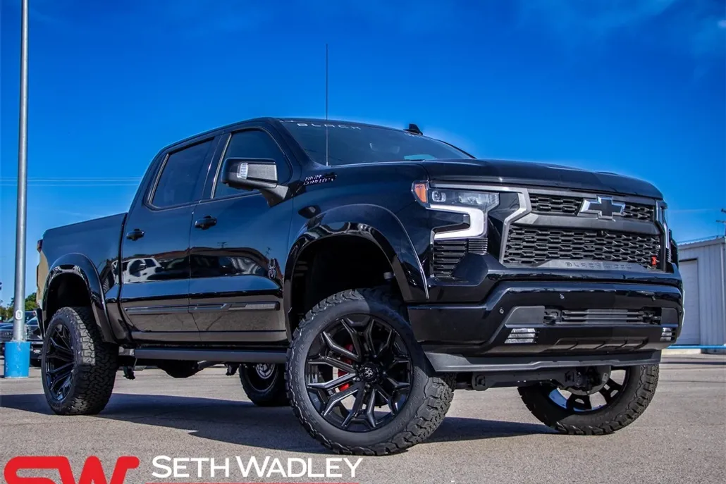 2025 Chevrolet Silverado 1500 High Country photo 1