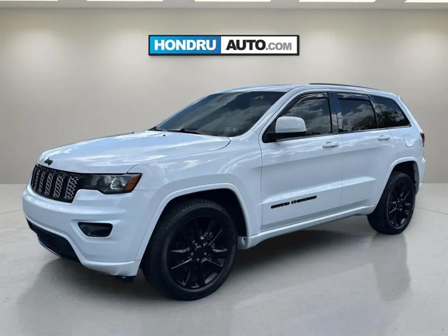 2018 Jeep Grand Cherokee Laredo photo 1
