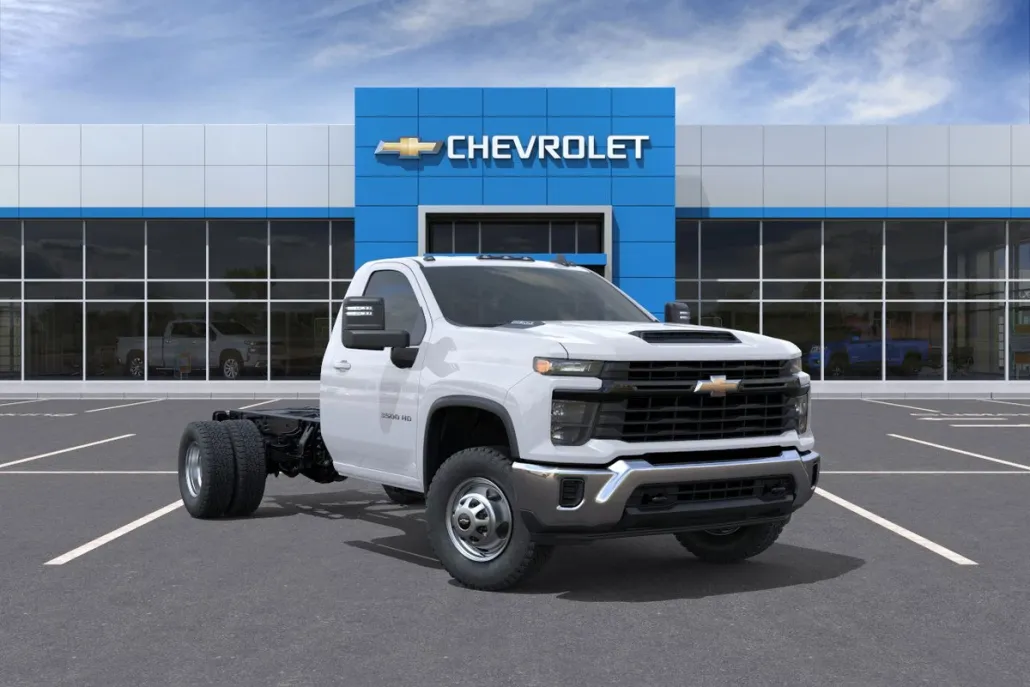 2025 Chevrolet Silverado 3500HD Work Truck photo 1