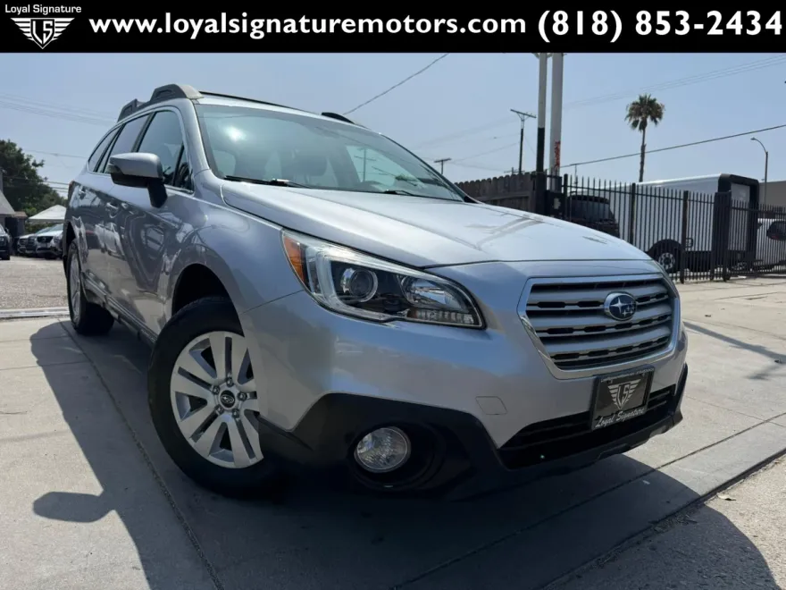 2017 Subaru Outback 2.5i Premium photo 1