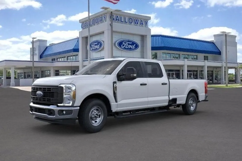 2024 Ford F-250 photo 1