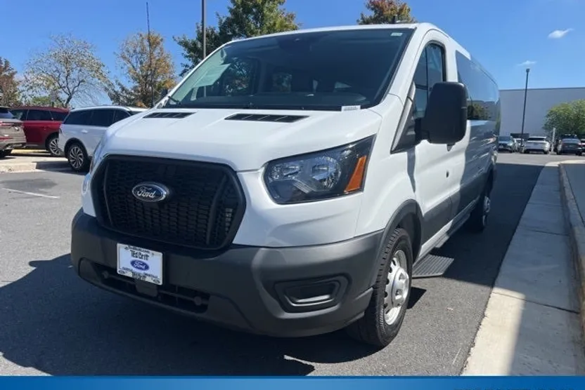 2023 Ford Transit photo 1