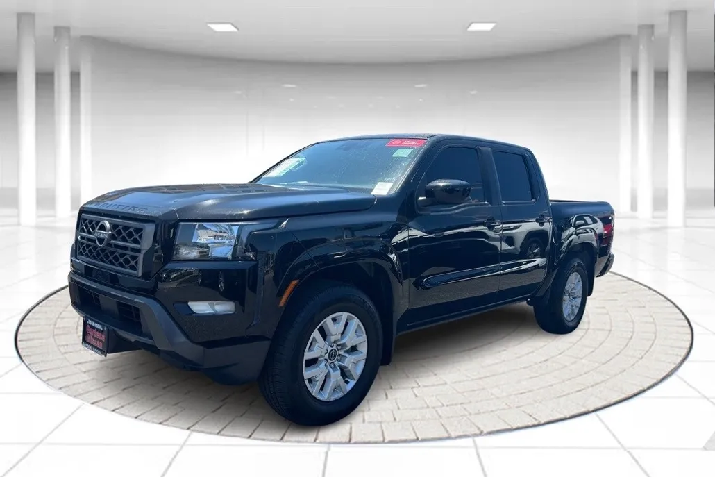 2023 Nissan Frontier SV photo 1