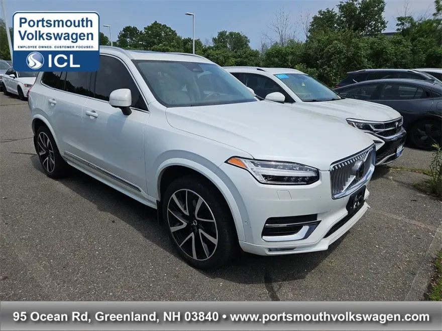2023 Volvo XC90 B5 AWD Plus photo 1