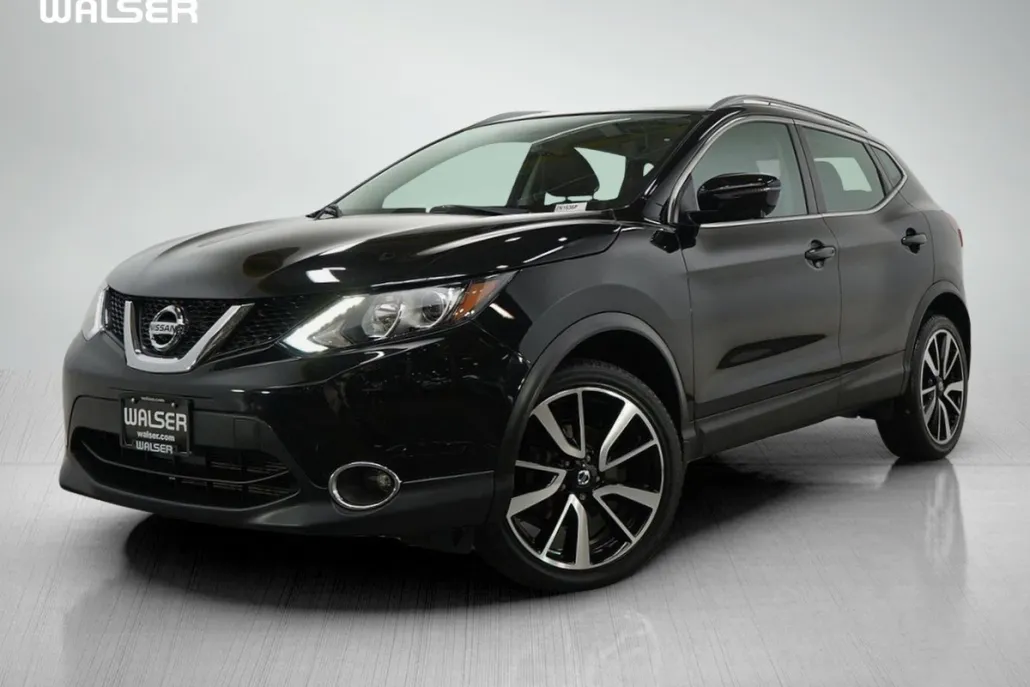 2017 Nissan Rogue Sport SL photo 1