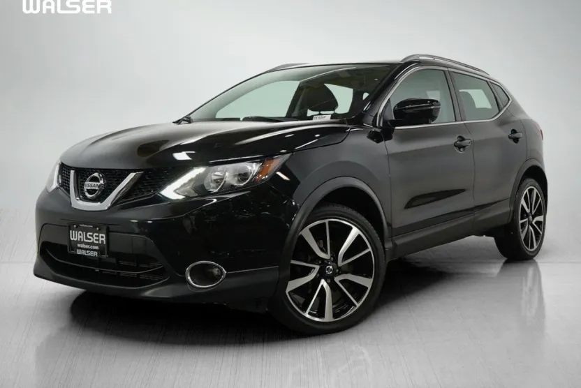 2017 Nissan Rogue Sport SL photo 1