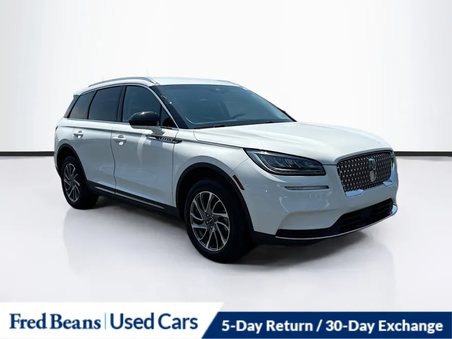 2022 Lincoln Corsair Standard photo 1
