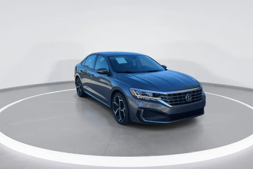 2020 Volkswagen Passat 2.0T R-Line photo 1
