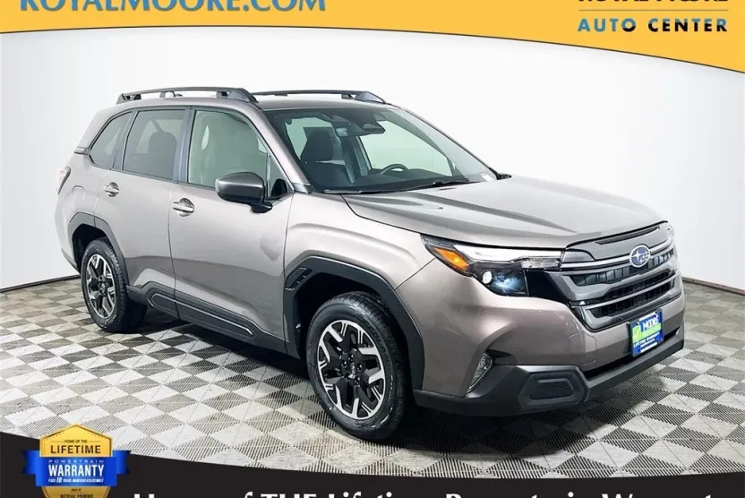 2025 Subaru Forester Premium Base photo 1