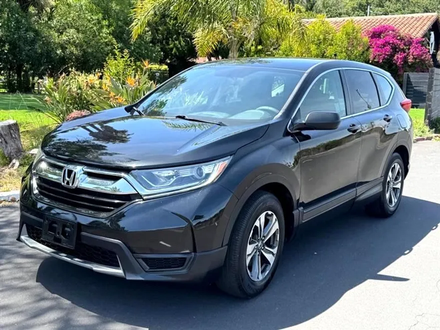 2017 Honda CR-V LX photo 1