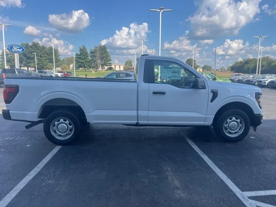 2025 Ford F-150 XL photo 1