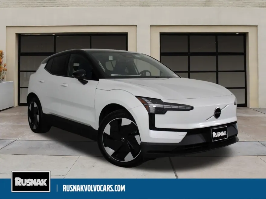 2025 Volvo EX30 Plus photo 1
