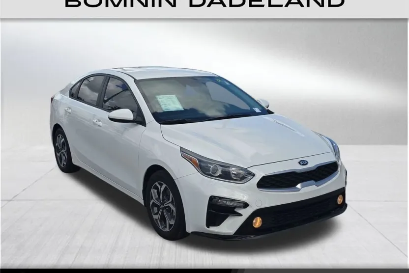 2020 Kia Forte LXS photo 1