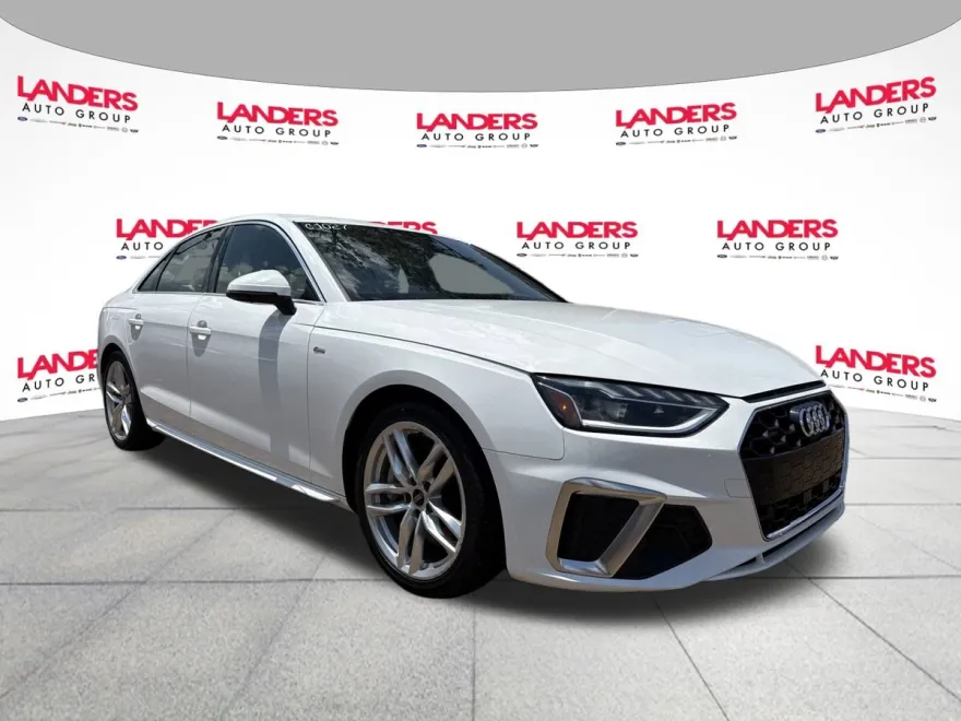 2023 Audi A4 S line Premium Plus 45 TFSI Quattro photo 1