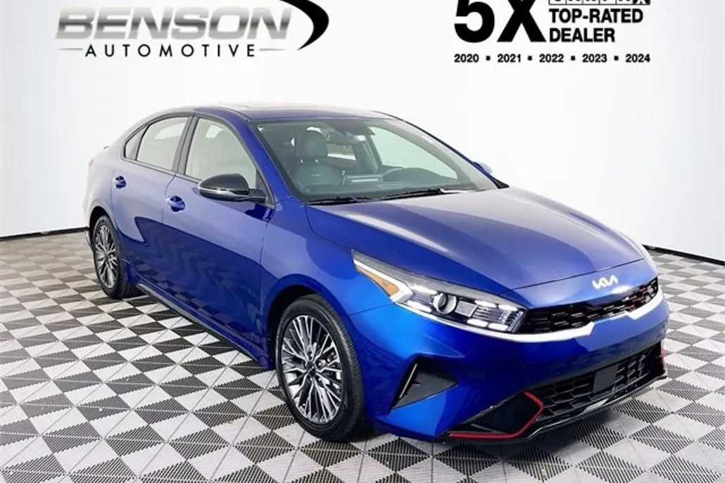 2024 Kia Forte GT-Line photo 1