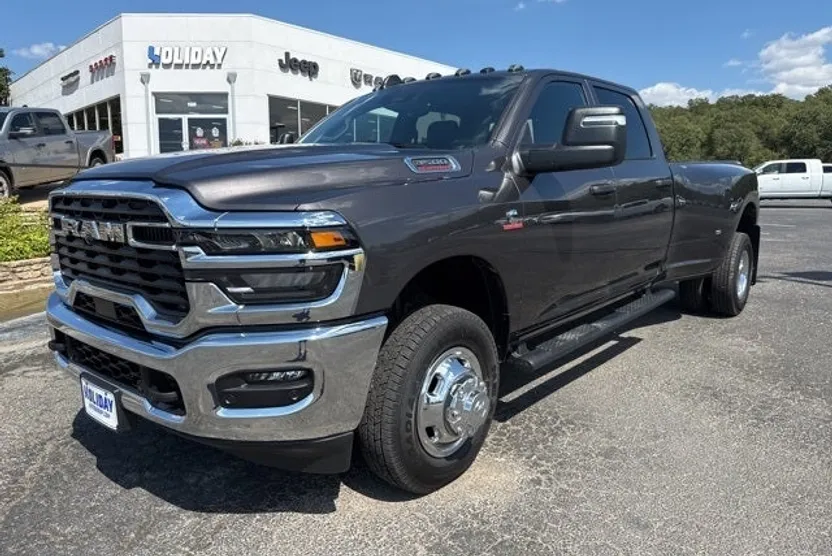 2026 Ram 3500 Tradesman photo 1