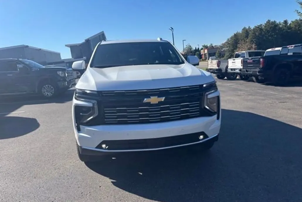 2025 Chevrolet Tahoe High Country photo 1