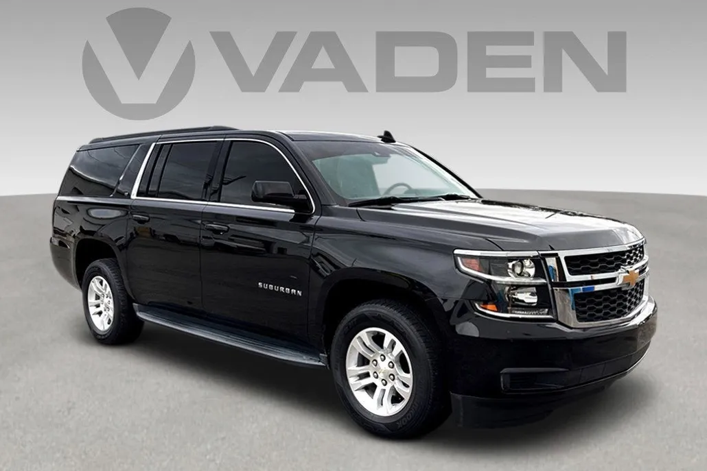2020 Chevrolet Suburban LT photo 1