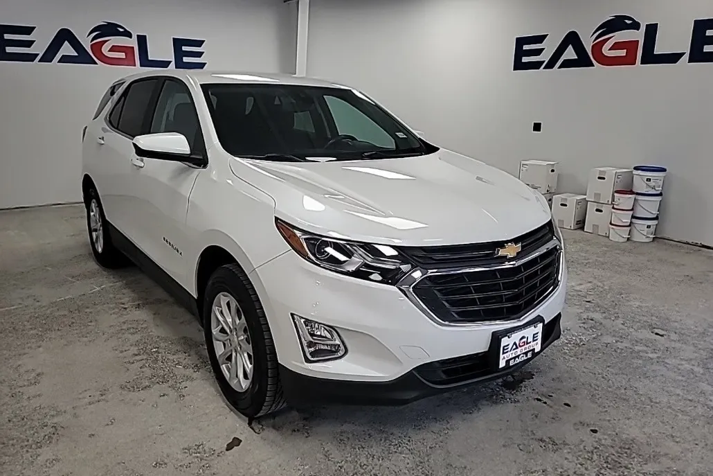 2021 Chevrolet Equinox LT photo 1