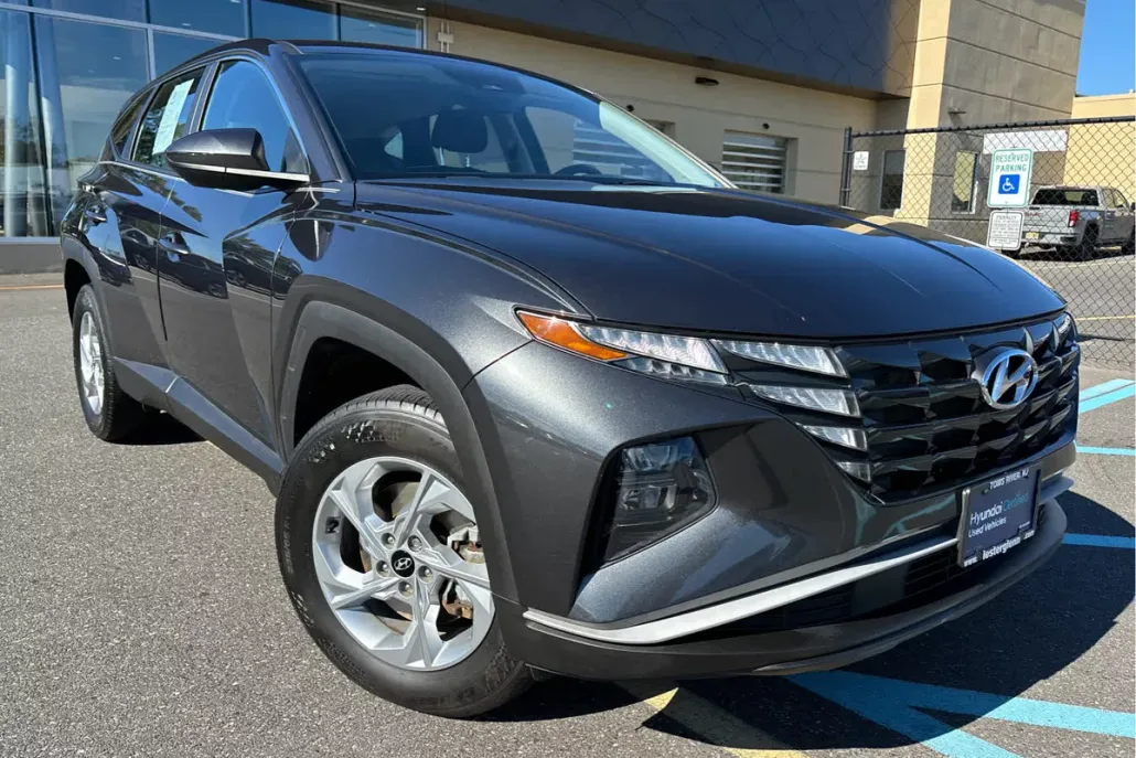 2023 Hyundai Tucson SE photo 1