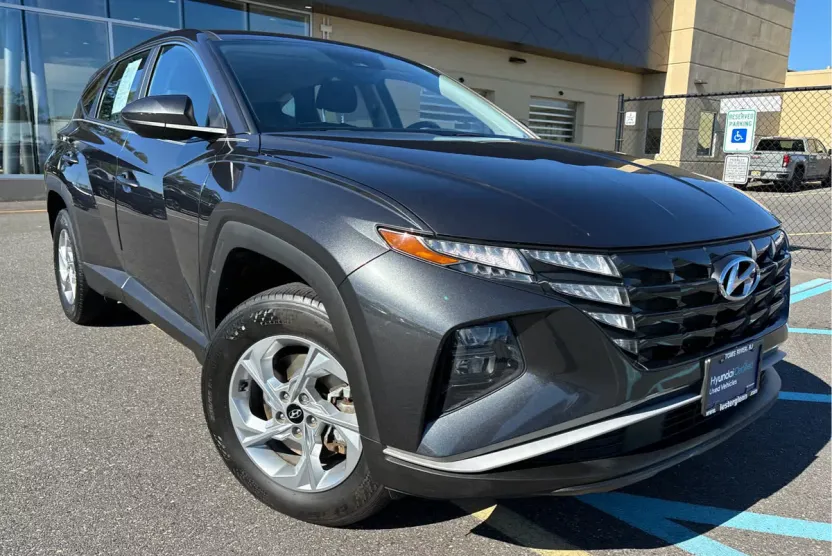 2023 Hyundai Tucson SE photo 1