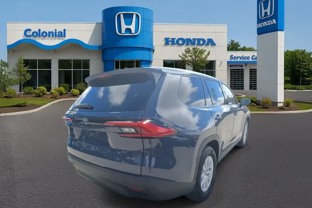 2024 Toyota Grand Highlander XLE photo 1