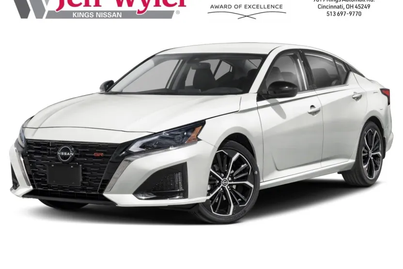 2025 Nissan Altima SR photo 1