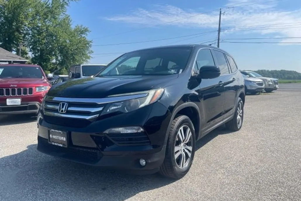 2017 Honda Pilot EX Sport photo 1