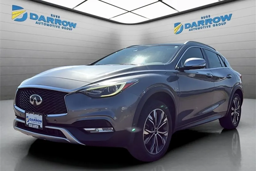 2018 Infiniti QX30 Premium photo 1