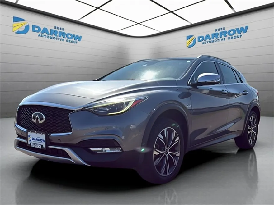 2018 Infiniti QX30 Premium photo 1