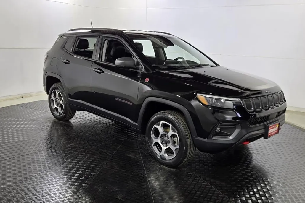 2022 Jeep Compass Trailhawk photo 1