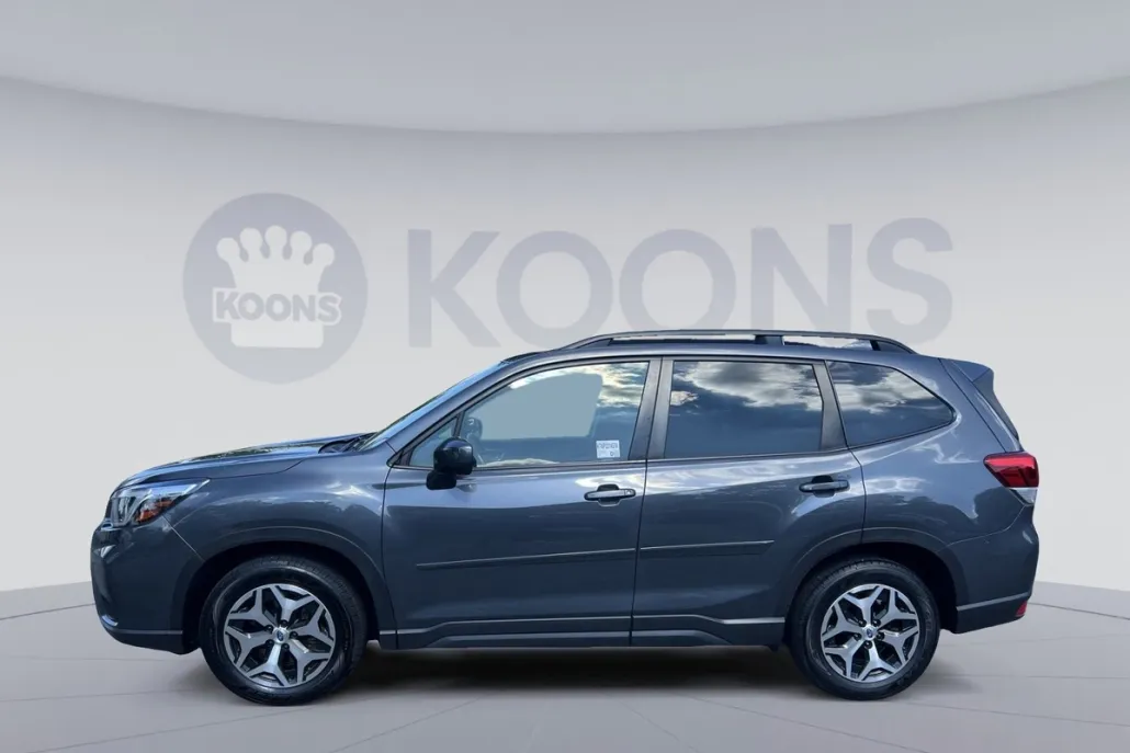 2021 Subaru Forester Premium photo 1