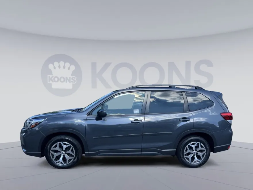 2021 Subaru Forester Premium photo 1