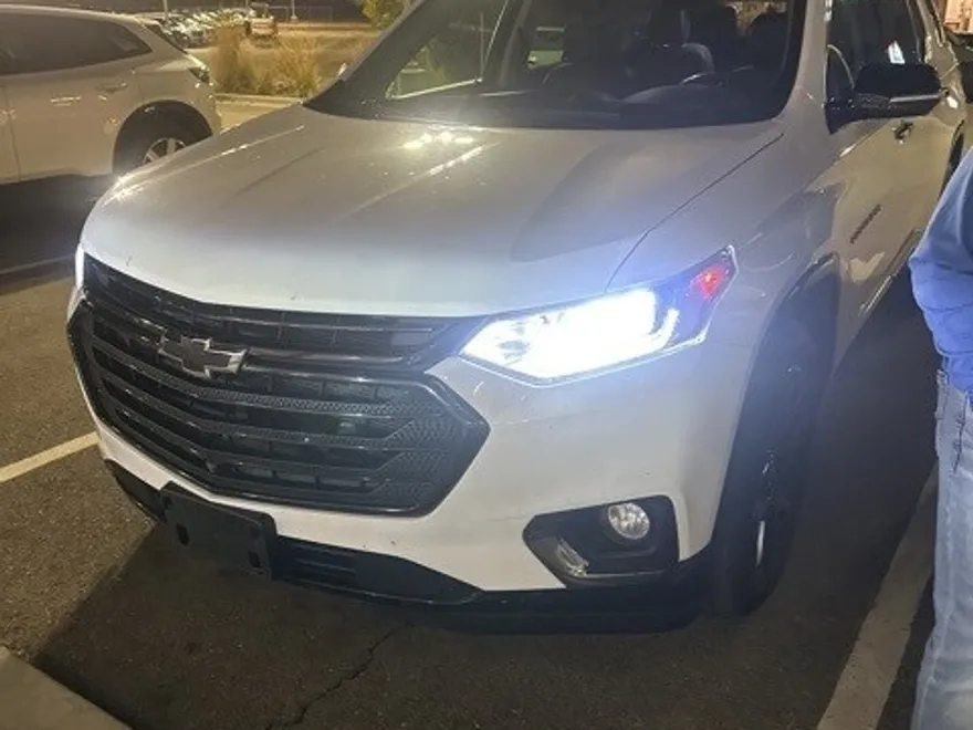 2020 Chevrolet Traverse Premier photo 1