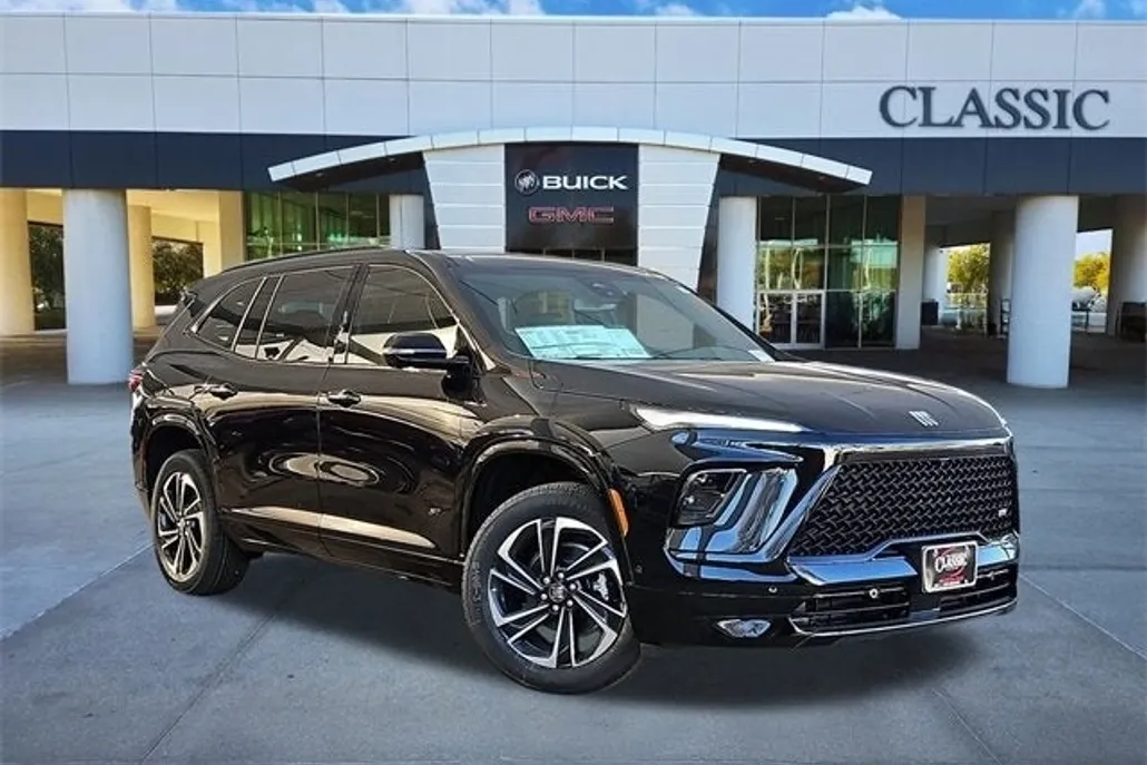 2025 Buick Enclave Sport Touring photo 1