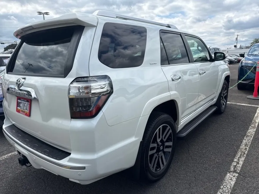 2023 Toyota 4Runner Limited photo 1