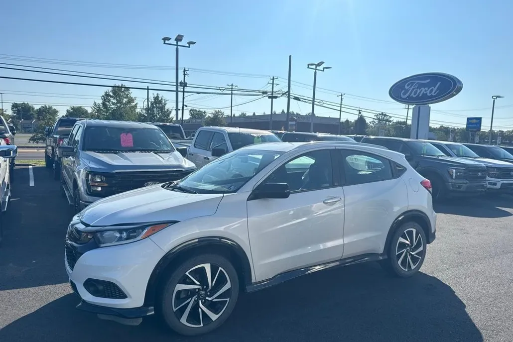 2020 Honda HR-V Sport photo 1