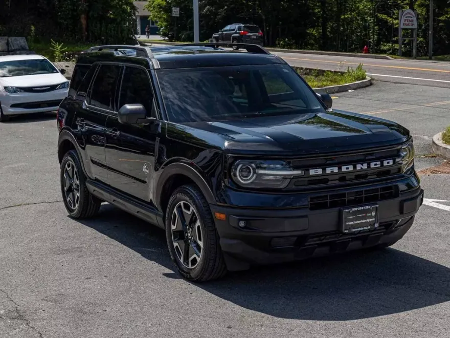 2021 Ford Bronco Sport Outer Banks photo 1